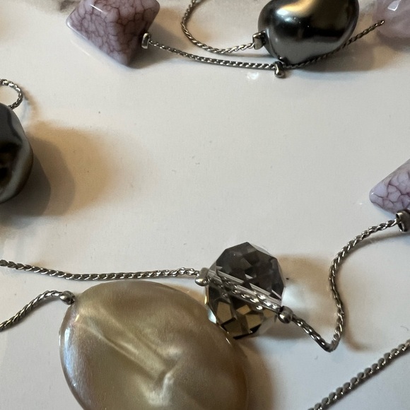 Elegant Multi-Color Beaded Necklace - Picture 5 of 5